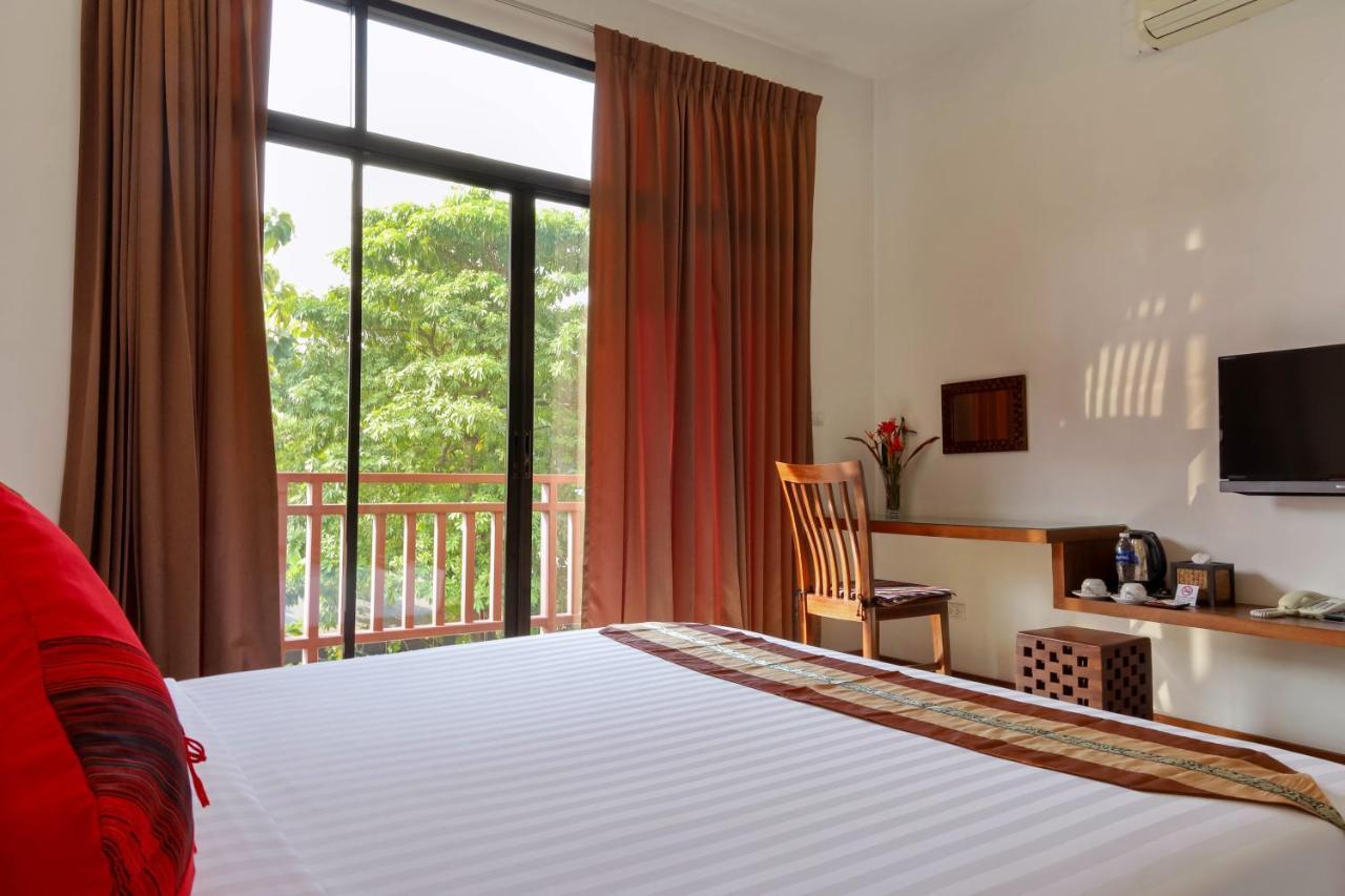 The Choice Hotel - Adults Only Bangkok Ngoại thất bức ảnh