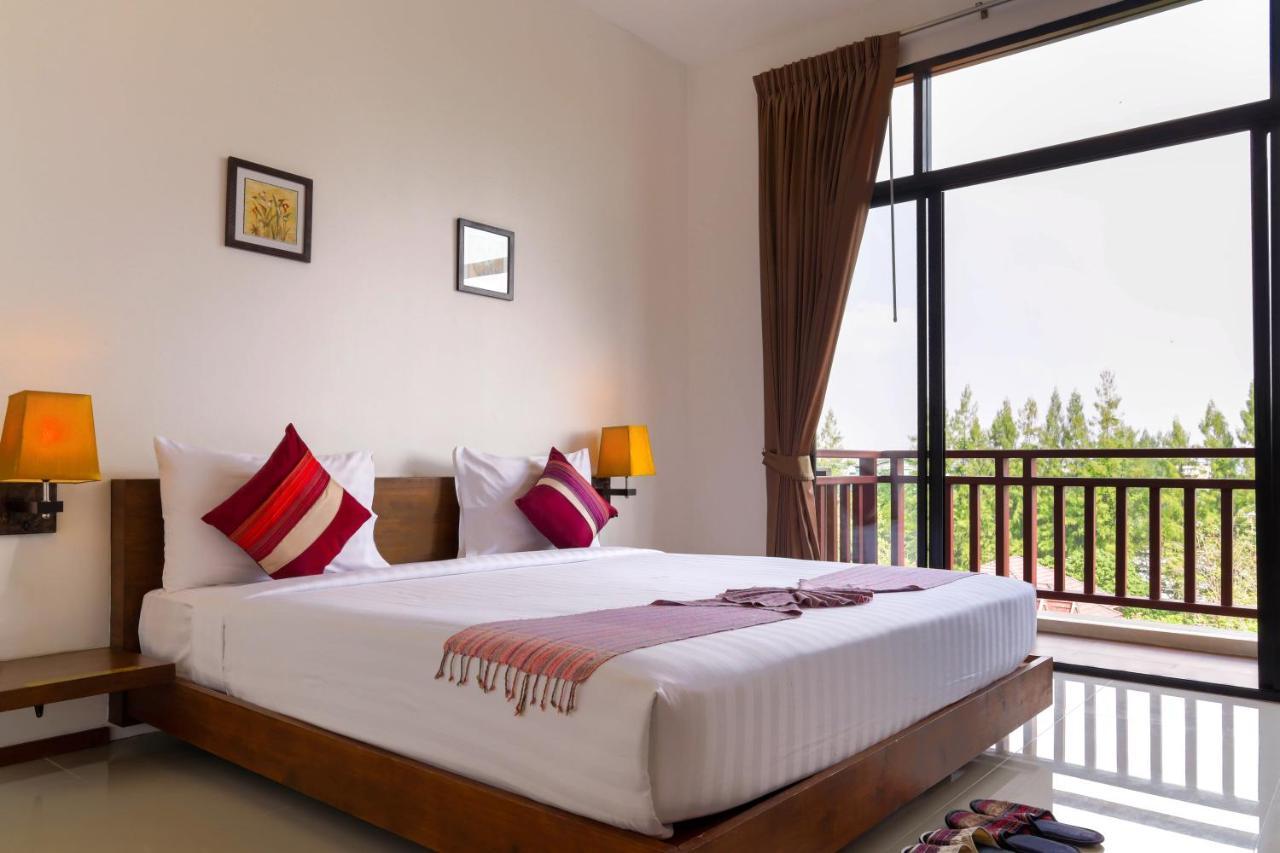 The Choice Hotel - Adults Only Bangkok Ngoại thất bức ảnh