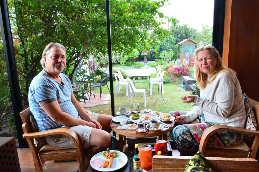 The Choice Hotel - Adults Only Bangkok Ngoại thất bức ảnh