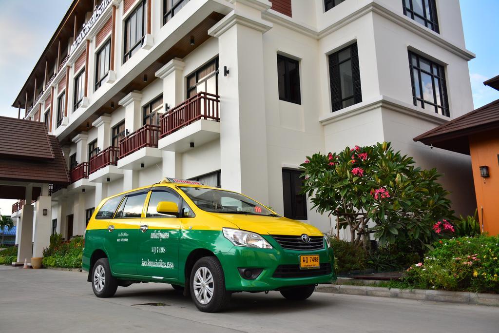 The Choice Hotel - Adults Only Bangkok Ngoại thất bức ảnh